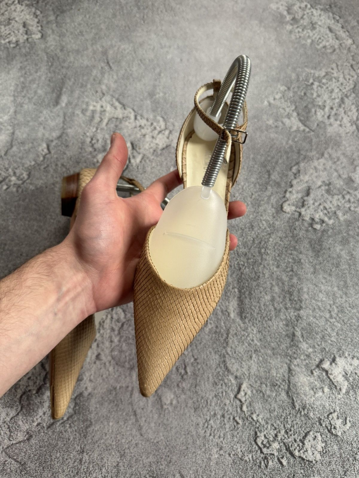 Helmut Lang Helmut Lang 35.5 textured leather pointed toe heels 👠- tan Size US 5.5 / IT 35.5 - 10 Thumbnail