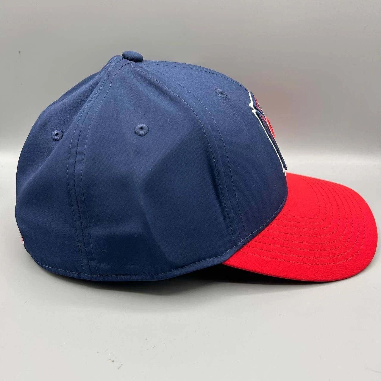Other Chicago Fire Hat Men M-L Embroidered Fanatics Stretch Fitted Size ONE SIZE - 7 Thumbnail