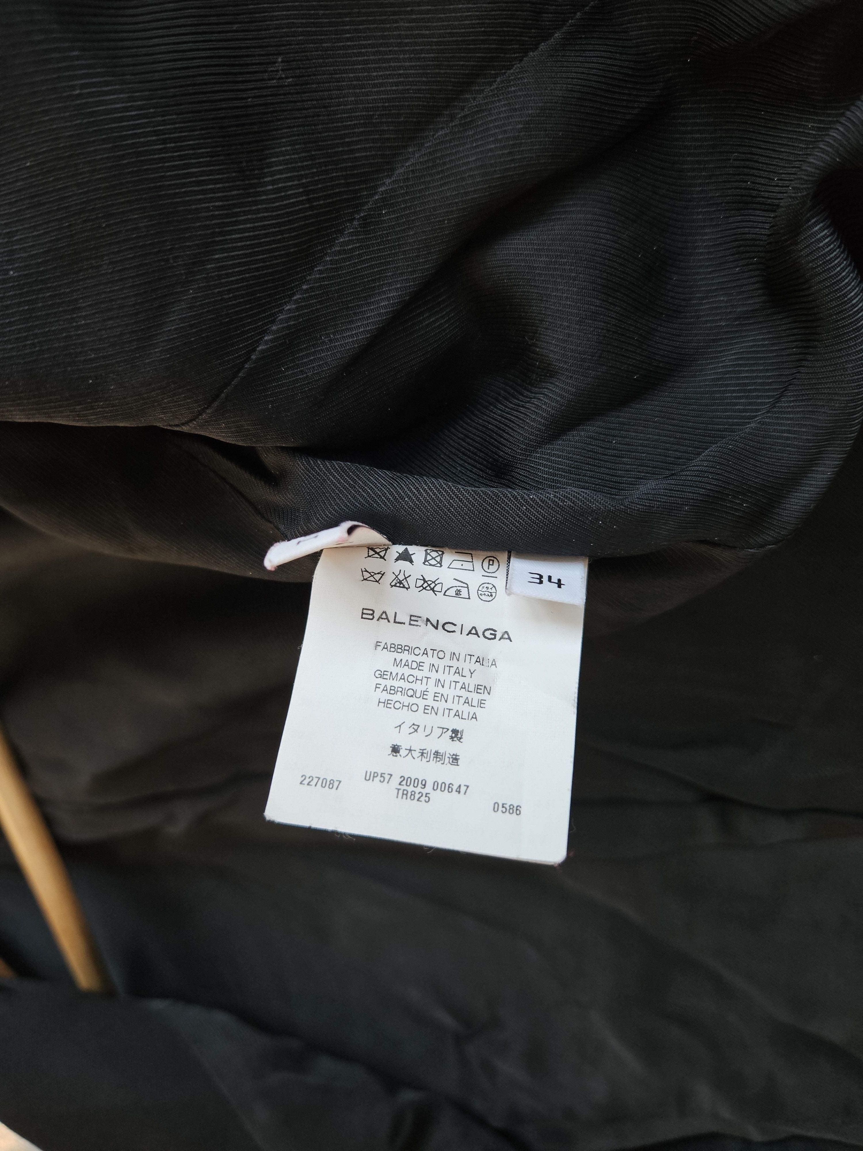 Balenciaga 2009 Balenciaga blazer with padded shoulders Size XS / US 0-2 / IT 36-38 - 11 Thumbnail