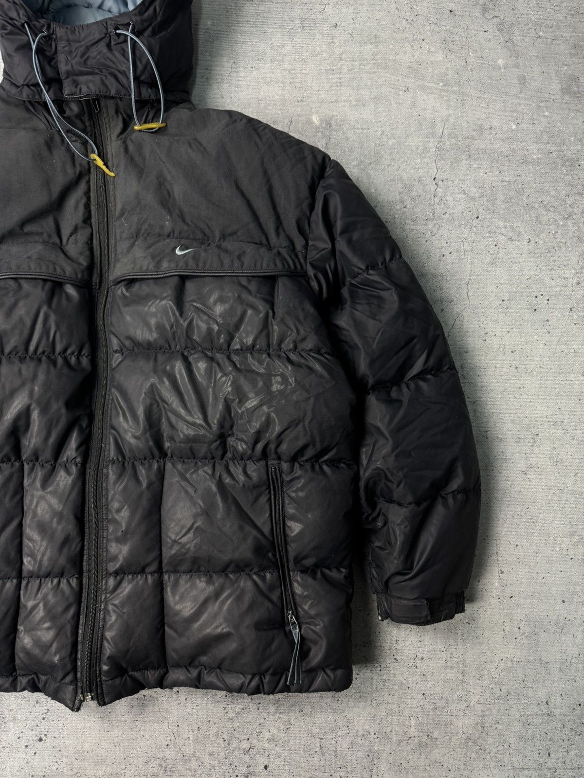 Nike Vintage Nike Distressed Retro Puffer Down Jacket Size US L / EU 52-54 / 3 - 3 Thumbnail