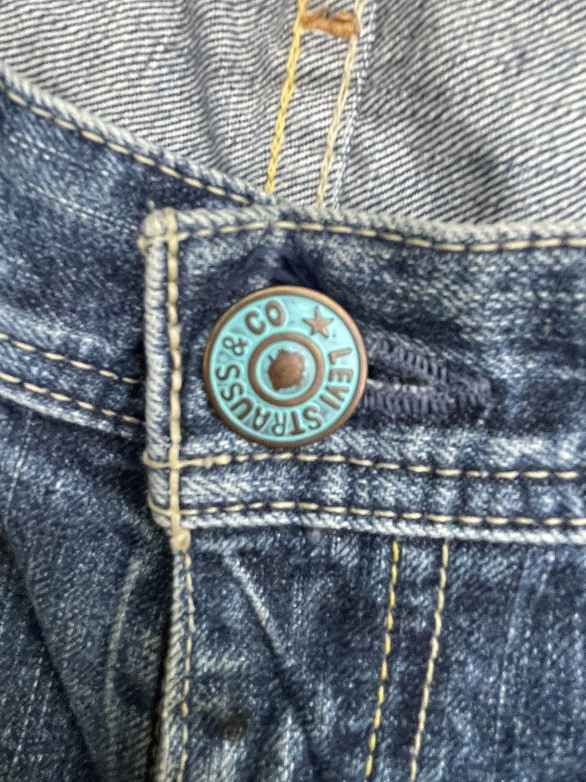 Levi's Vintage Flare Levis Redloop Faded & Distresed Denim Size 34" / US 12 / IT 48 - 18 Thumbnail