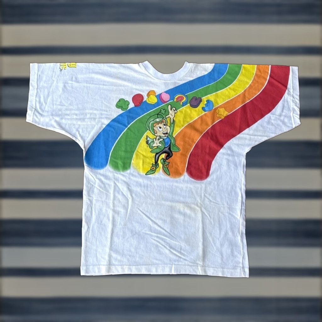 Vintage VINTAGE Lucky Charms Cereal AOP Graphic Promo T-Shirt Large White Mens 90s Retro USA Charms Logo Crew Neck Short Sleeve Size US L / EU 52-54 / 3 - 1 Thumbnail