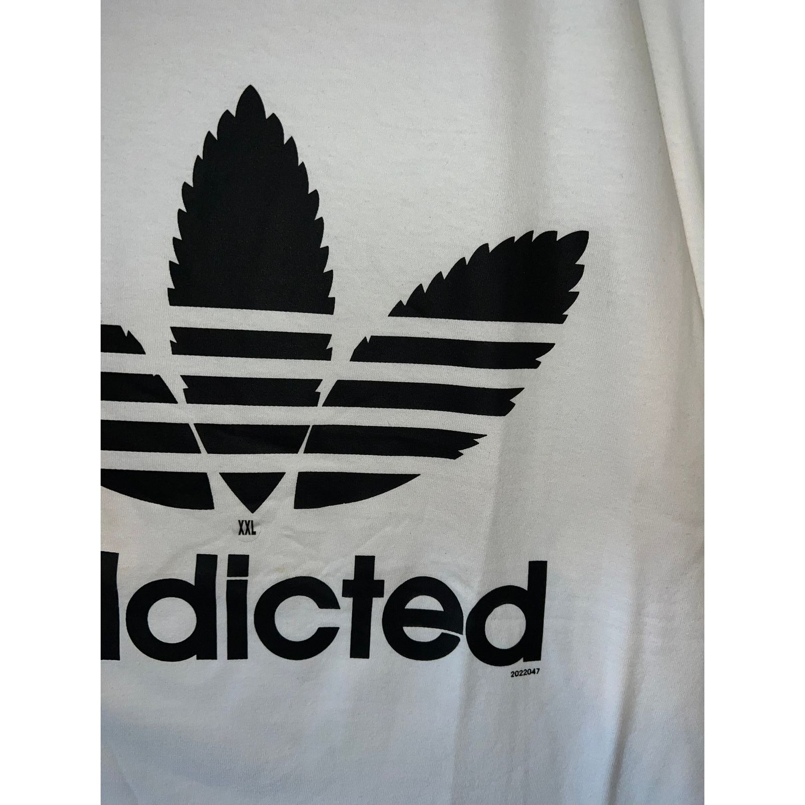 Gildan Y2K Addicted Adidas Weed Marijuana Smoke Shirt 2000s Medium Size US XXL / EU 58 / 5 - 4 Thumbnail
