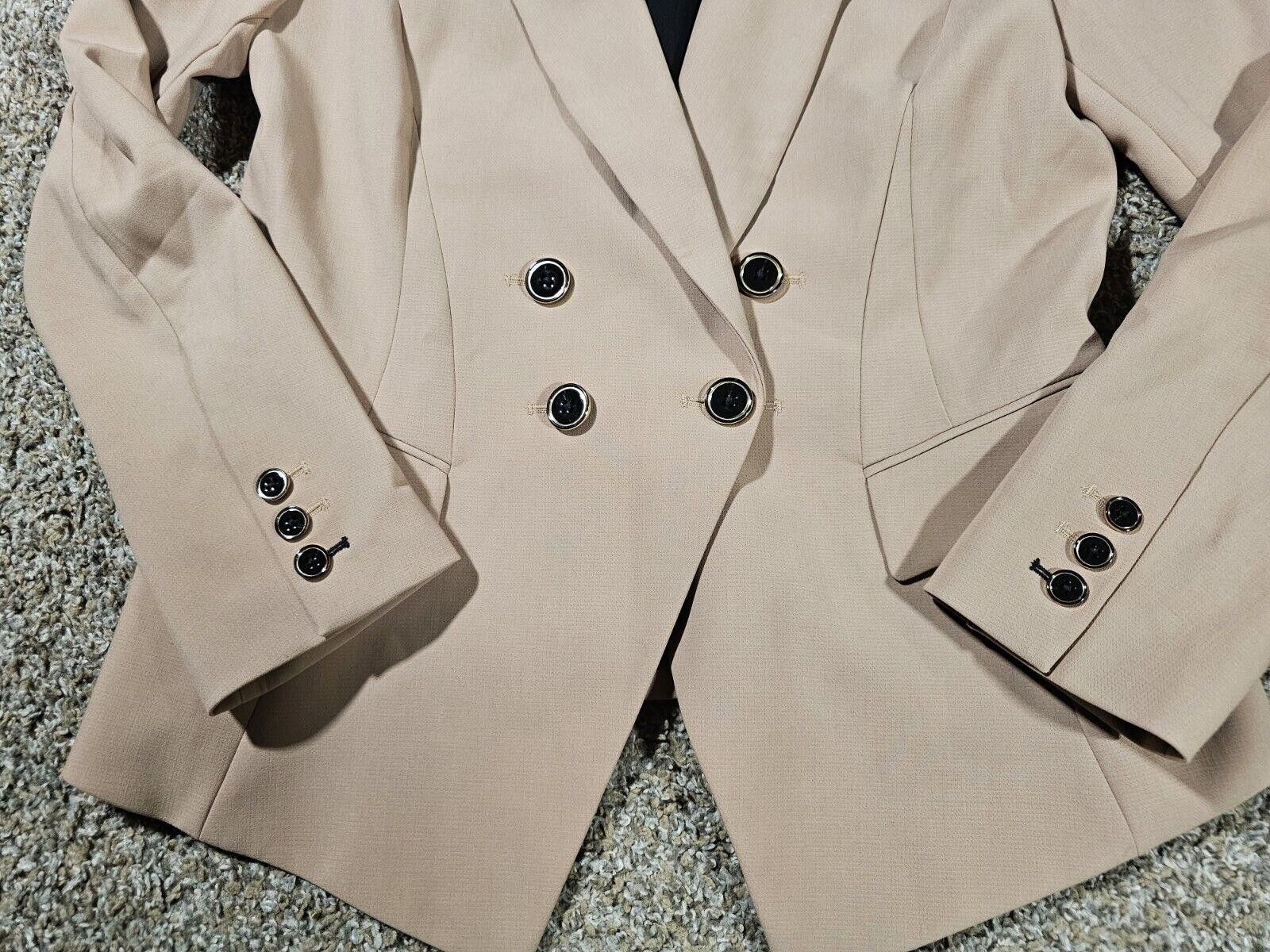 Designer White House Black Market Double Breasted Trophy Blazer Tan 8 Size M / US 6-8 / IT 42-44 - 2 Thumbnail