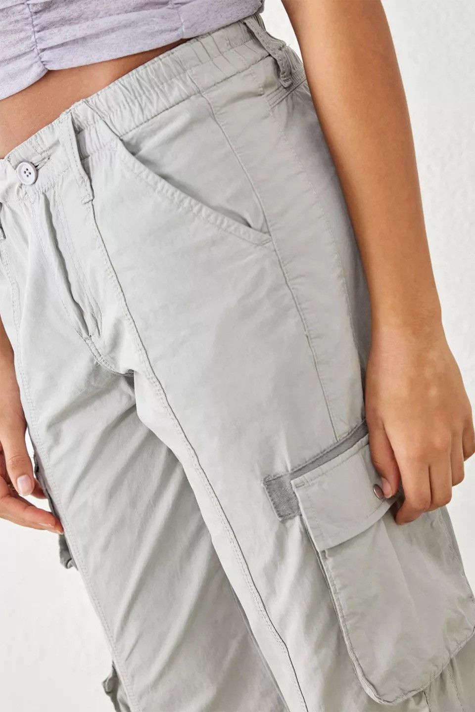 Bdg × Urban Outfitters Y2K Multi-Pocket Cargo Pants Size 24" / US 00 / IT 34 - 4 Thumbnail