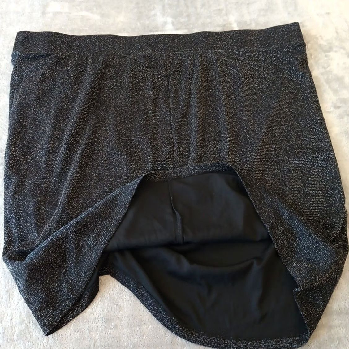 Torrid Torrid Skirt Women Knee Length Black Glitter Pull On Size 4 Plus Elastic Waist Nylon Ruched New** Size 27" / US 4 / IT 40 - 5 Thumbnail