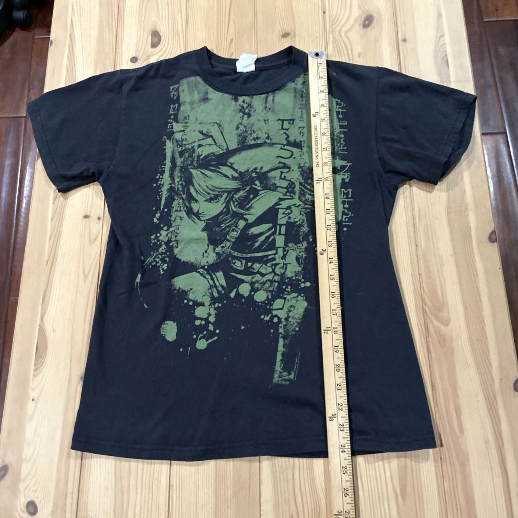Vintage VINTAGE The Legend of Zelda Link Video Games Shirt Unisex Adults S Black 2000s Delta Pro Weight T-Shirt Short Sleeve Crew Neck Graphic Print Size US S / EU 44-46 / 1 - 4 Thumbnail