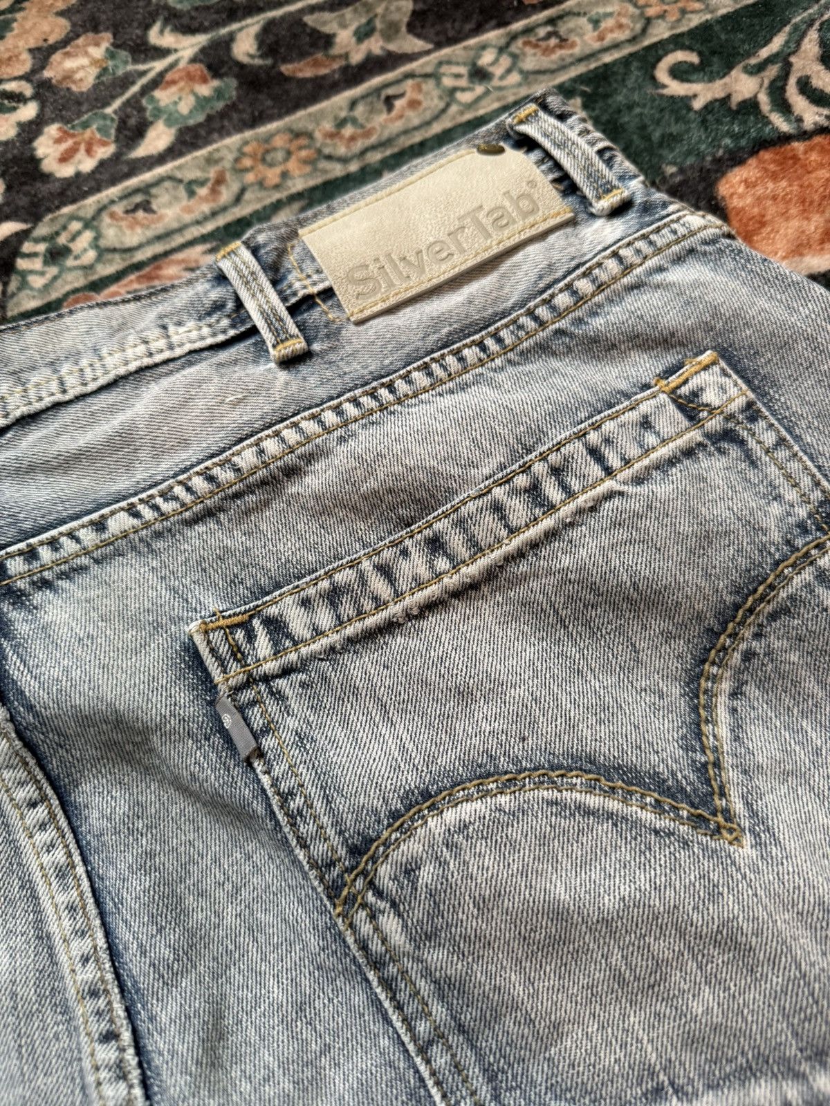 Levi's Vintage Clothing Vintage Levi Baggy Silver Tabs Size US 38 / EU 54 - 2 Thumbnail