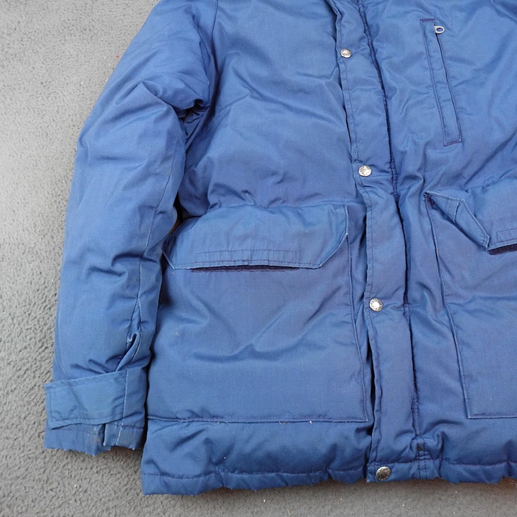 The North Face VINTAGE The North Face Jacket Mens Medium Blue Down Parka Made USA 80s Size US M / EU 48-50 / 2 - 3 Thumbnail