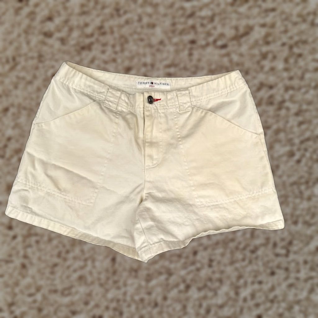 Tommy Hilfiger Tommy Hilfiger White Denim Shorts Womens Size 6 Activewear Casual Zip Fly Pockets Regular Fit Size 28" / US 6 / IT 42 - 1 Thumbnail