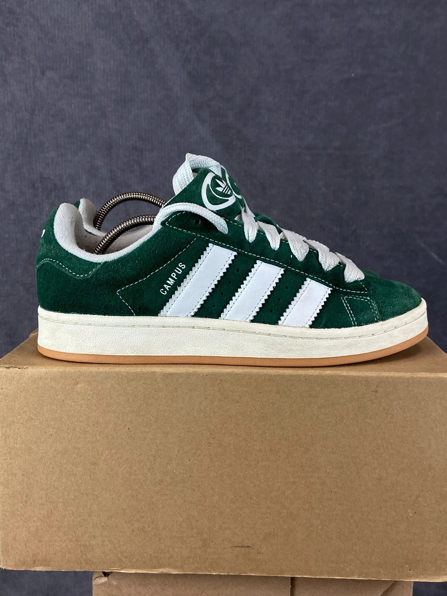 Adidas Adidas Campus Green Suede Sneakers 6.5 Size US 6 / EU 39 - 4 Thumbnail