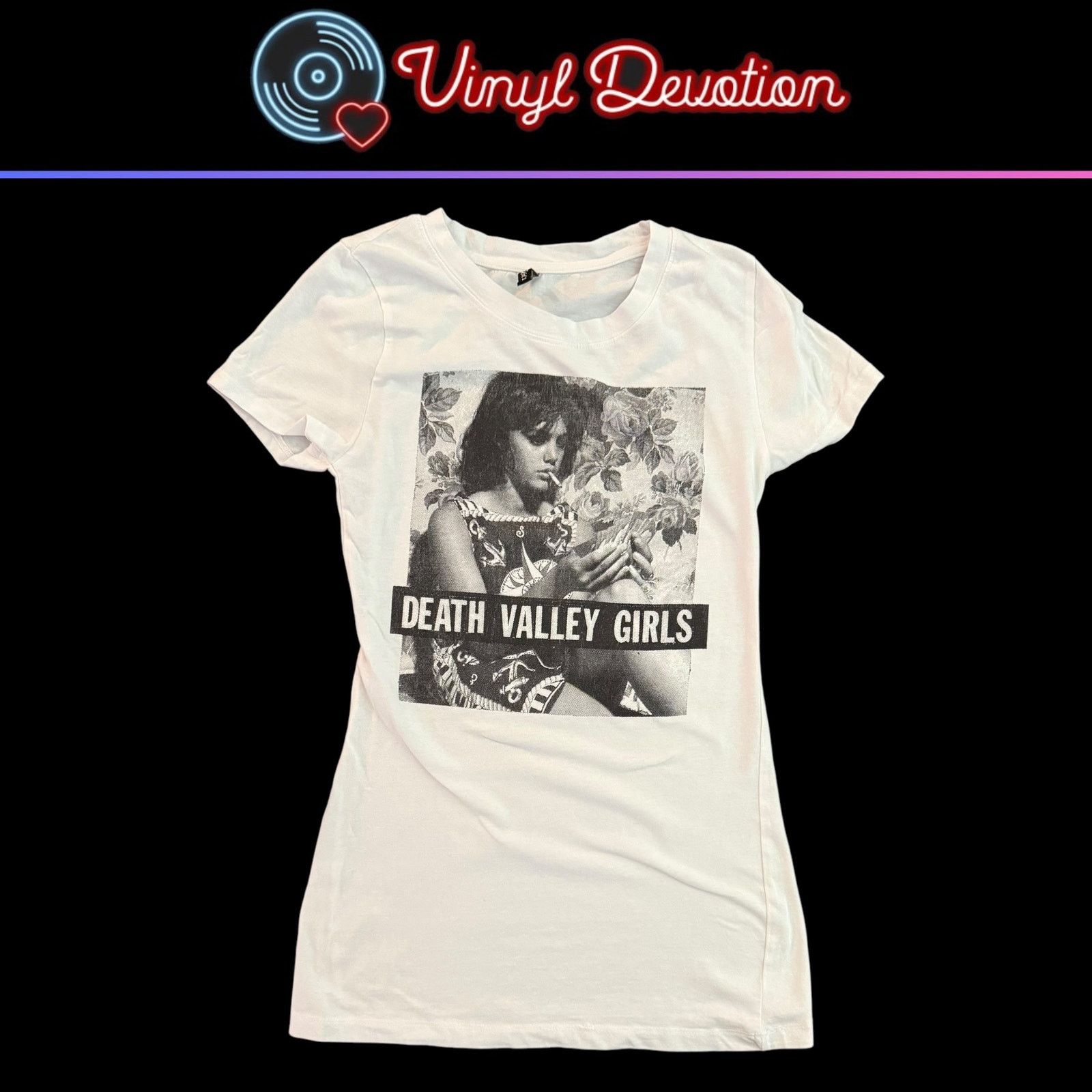 Band Tees Death Valley Girls Band Size Women's Size Medium Slim Fit Size M / US 6-8 / IT 42-44 - 1 Thumbnail