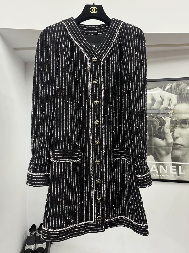 Chanel Chanel 23P Black Long Coat Size US M / EU 48-50 / 2 - 1 Thumbnail
