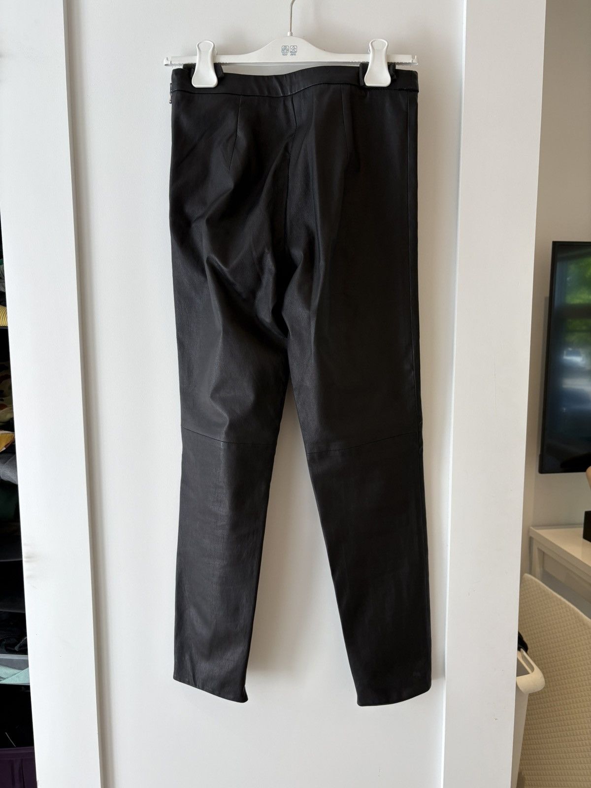 Roland Mouret Roland Mouret Leather Pants Size 30" / US 8 / IT 44 - 2 Thumbnail
