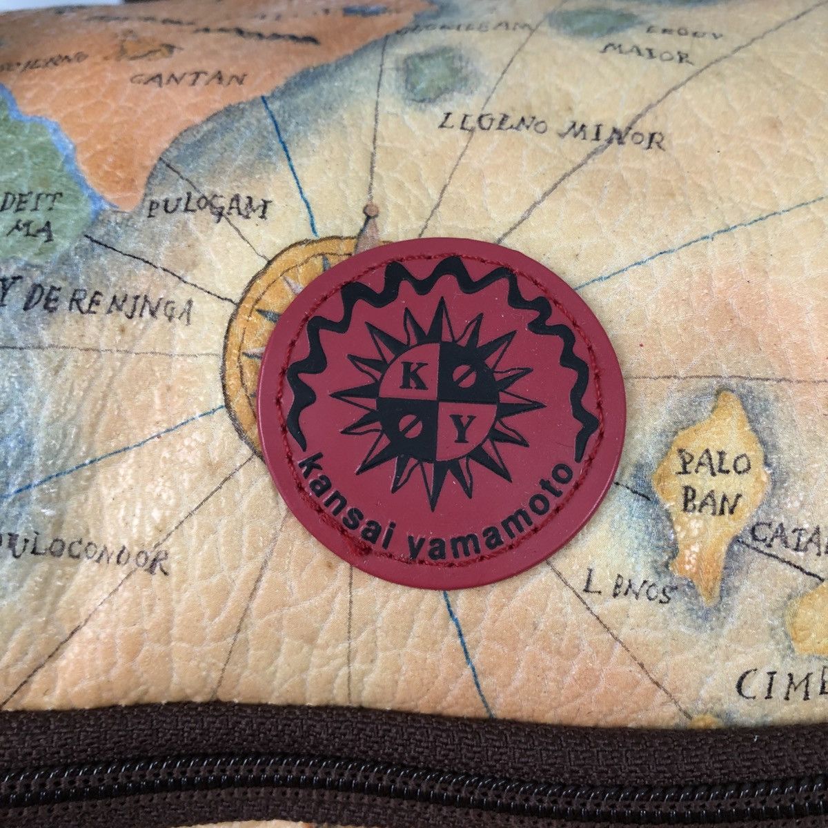 Kansai Yamamoto KANSAI YAMAMOTO MAP PRINTED SMALL TRAVEL COOLER BAG Size ONE SIZE - 6 Thumbnail