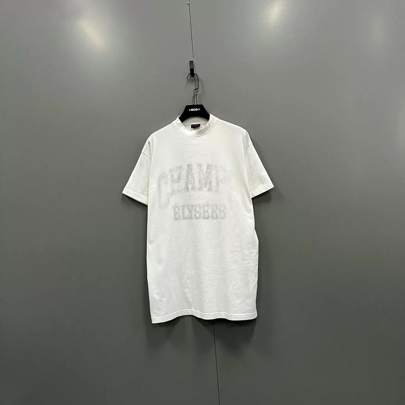 Balenciaga Balenciaga Distressed Letter Print Tee - dmc Size US S / EU 44-46 / 1 - 1 Thumbnail