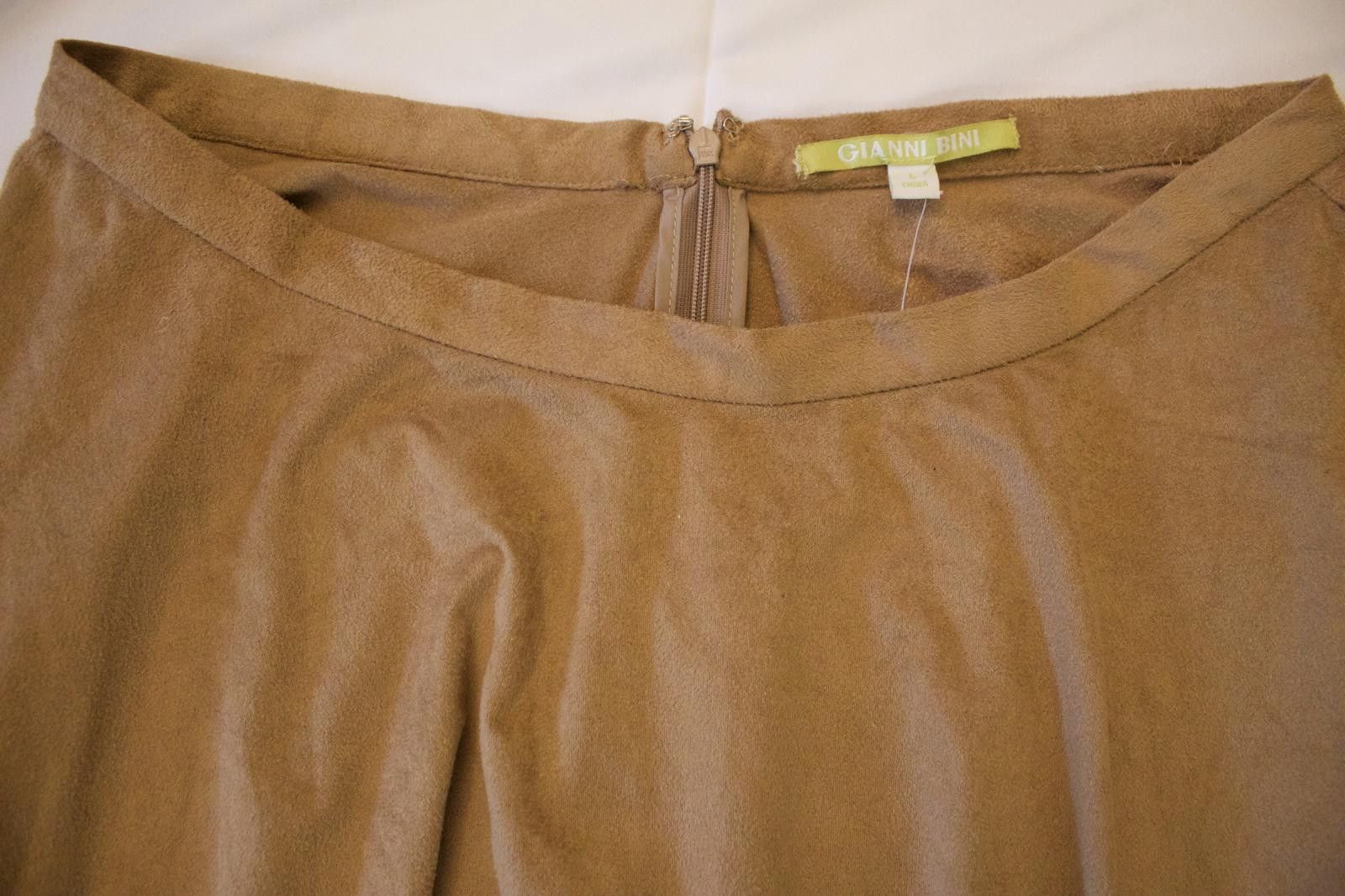Designer Gianni Bini Women's Pleated Skirt - Size Large Size 36" / US 14 / IT 50 - 3 Thumbnail