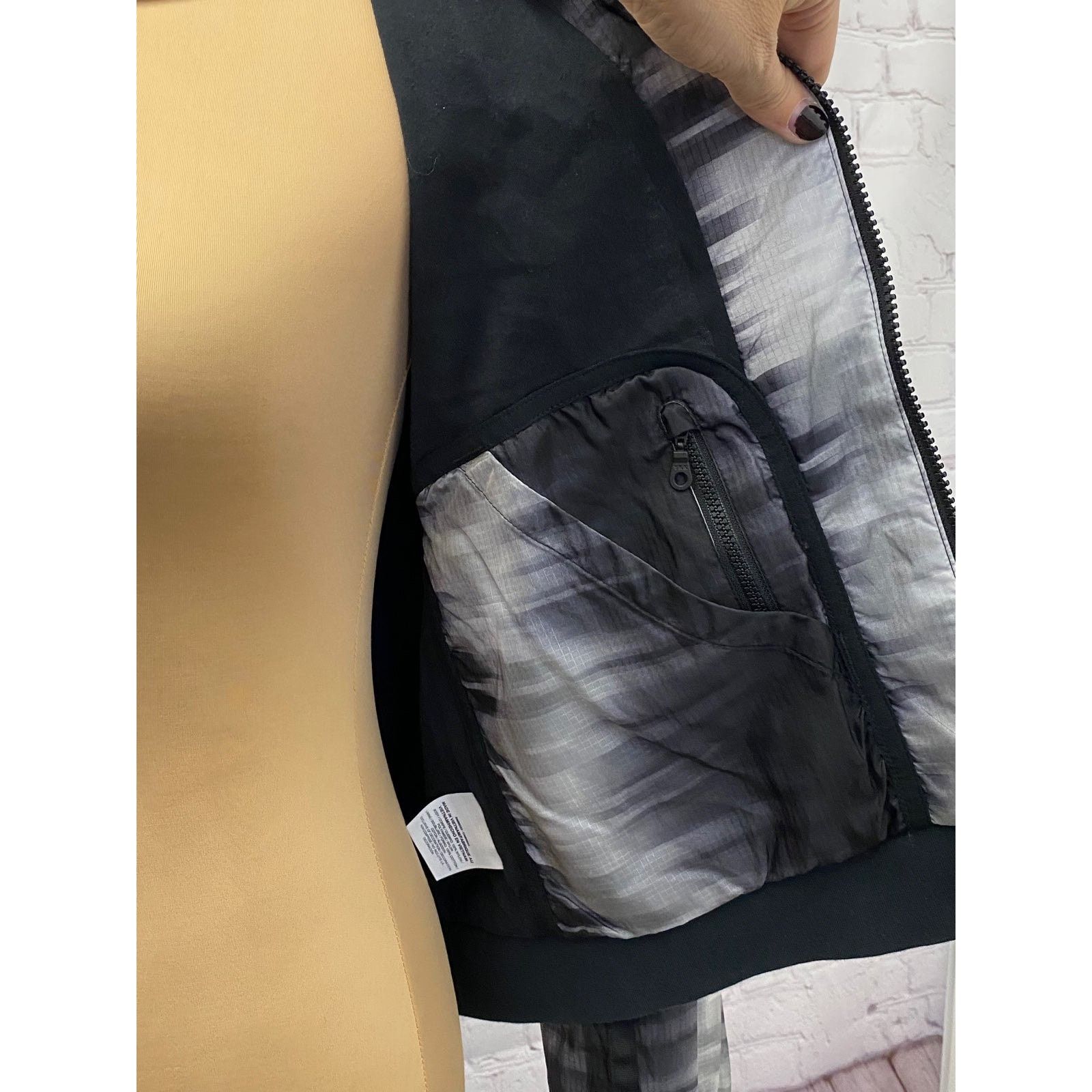Nike Nike international bomber jacket Size M / US 6-8 / IT 42-44 - 6 Thumbnail