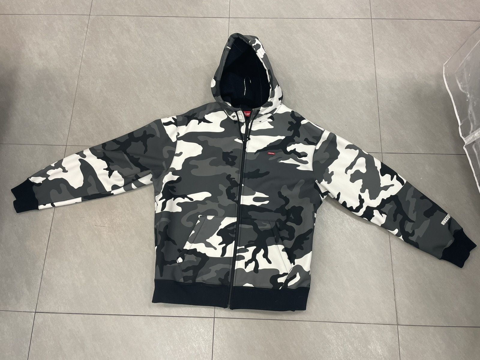 Supreme Snow Camo Zip Up X-Large