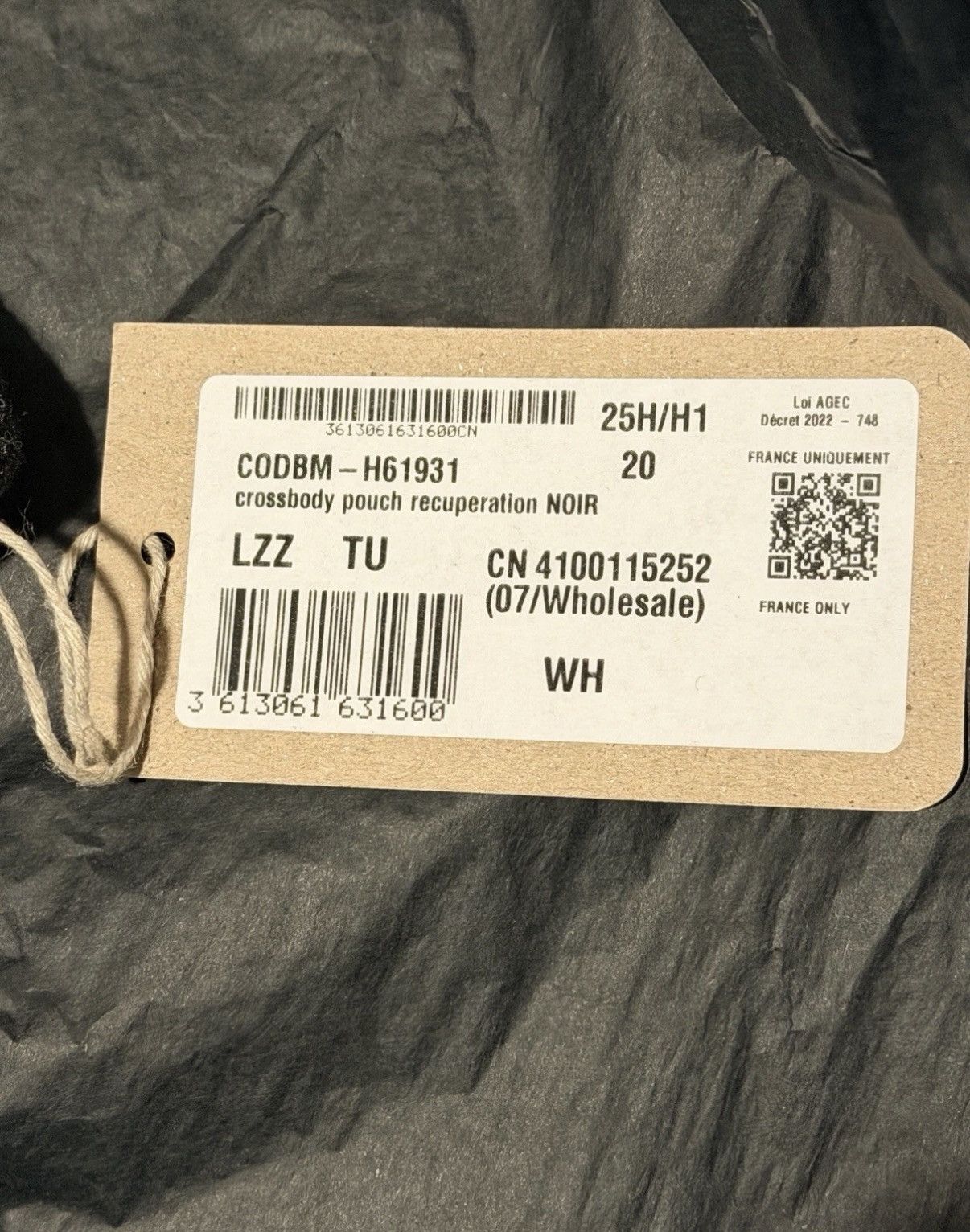 A.P.C. A.P.C. Recuperation Crossbody/Neck Pouch NOIR - AUTHENTIC Size ONE SIZE - 3 Thumbnail