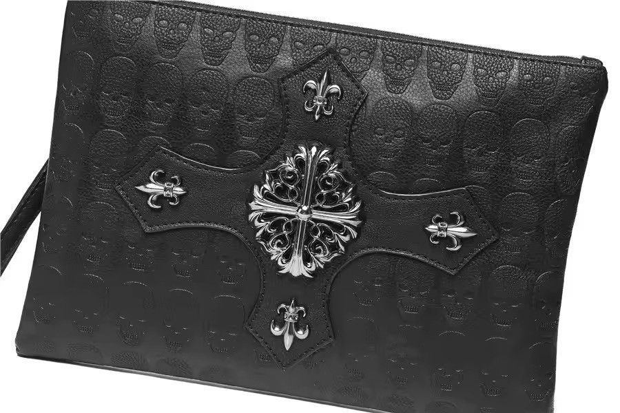 Vintage Luxury Gothic Skull Embossed Leather Clutch Bag Wristlet Size ONE SIZE - 2 Thumbnail