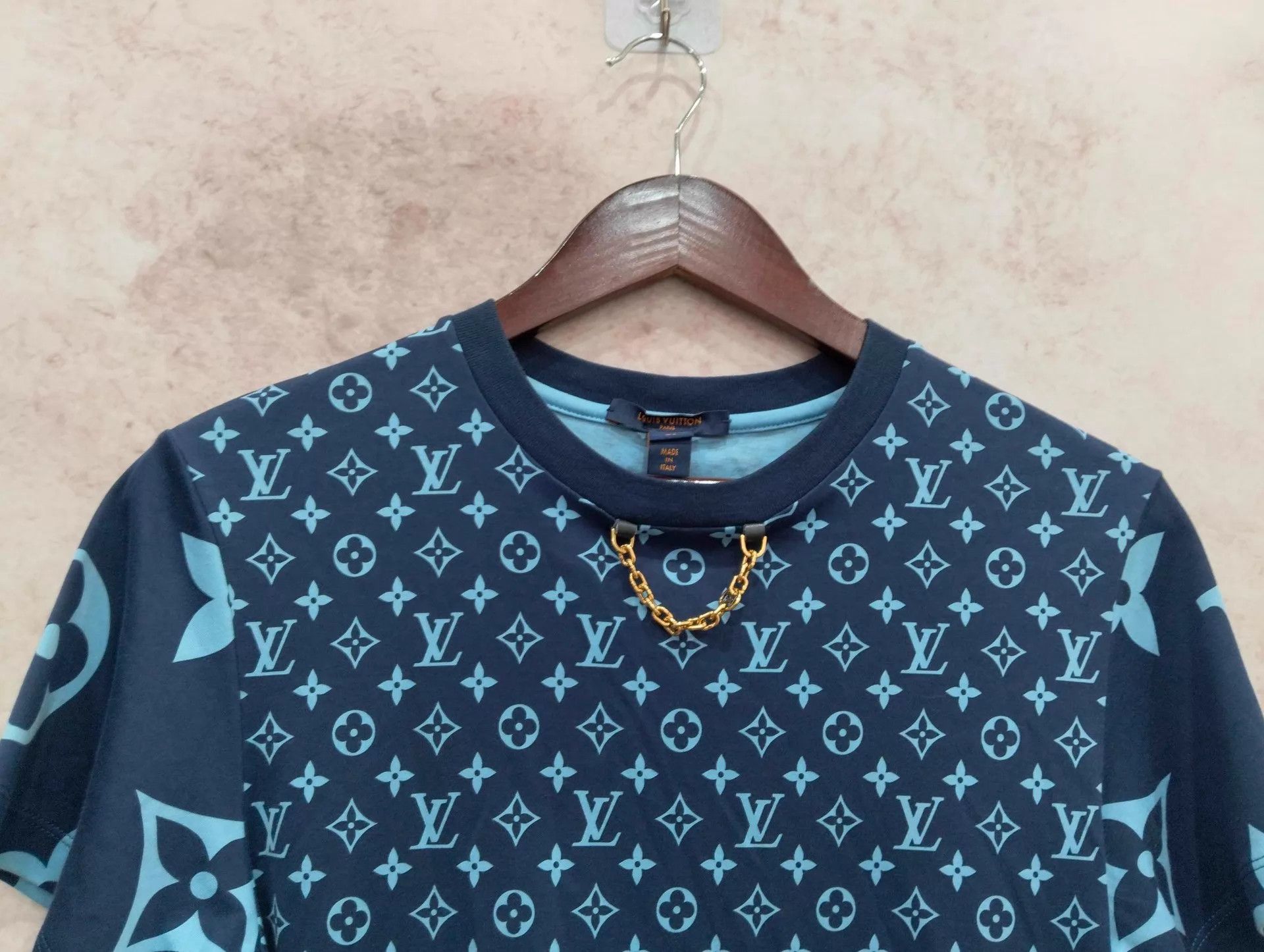 Louis Vuitton Louis Vuitton Chain Logo Allover Crew SS Tee XS Size XS / US 0-2 / IT 36-38 - 3 Thumbnail