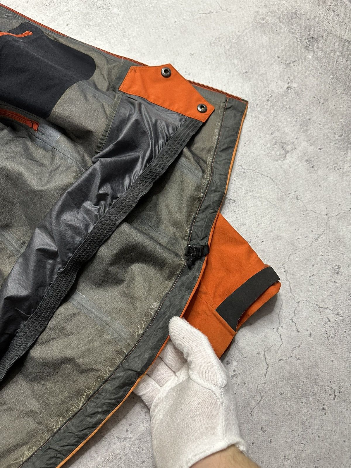 Arc'teryx Arc'teryx SideWinder Gore-Tex Pro Shell Orange Recco Jacket Size XS / US 0-2 / IT 36-38 - 12 Thumbnail