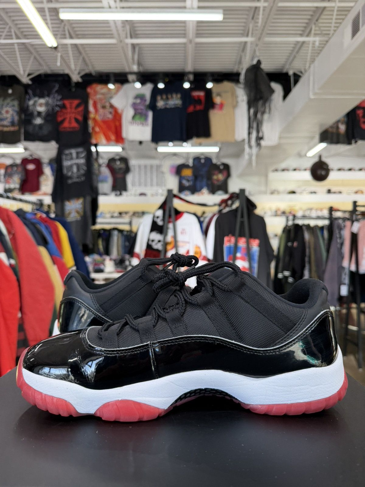 Jordan Brand Air Jordan 11 Low Bred Size 11 (2025) Size US 11 / EU 44 - 4 Thumbnail