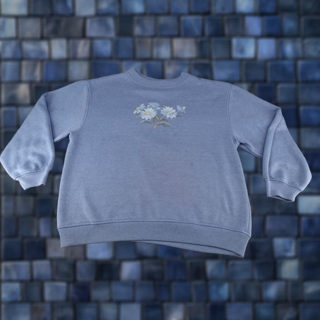 Vintage VINTAGE Colleen's Collectables Sweatshirt Womens Medium Blue Floral Embroidered 90s Size M / US 6-8 / IT 42-44 - 1 Thumbnail