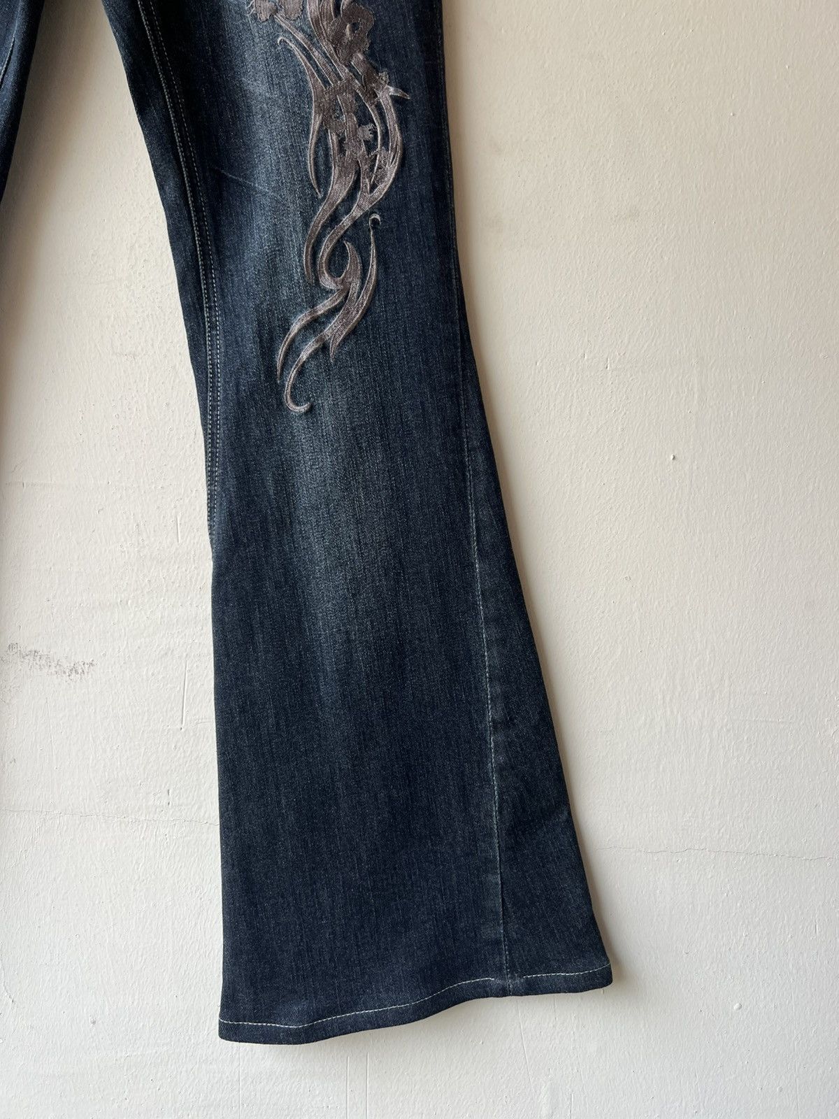Tornado Mart Tornado Mart Embroidery Tribal Denim Super Flare Jeans Size US 30 / EU 46 - 14 Thumbnail