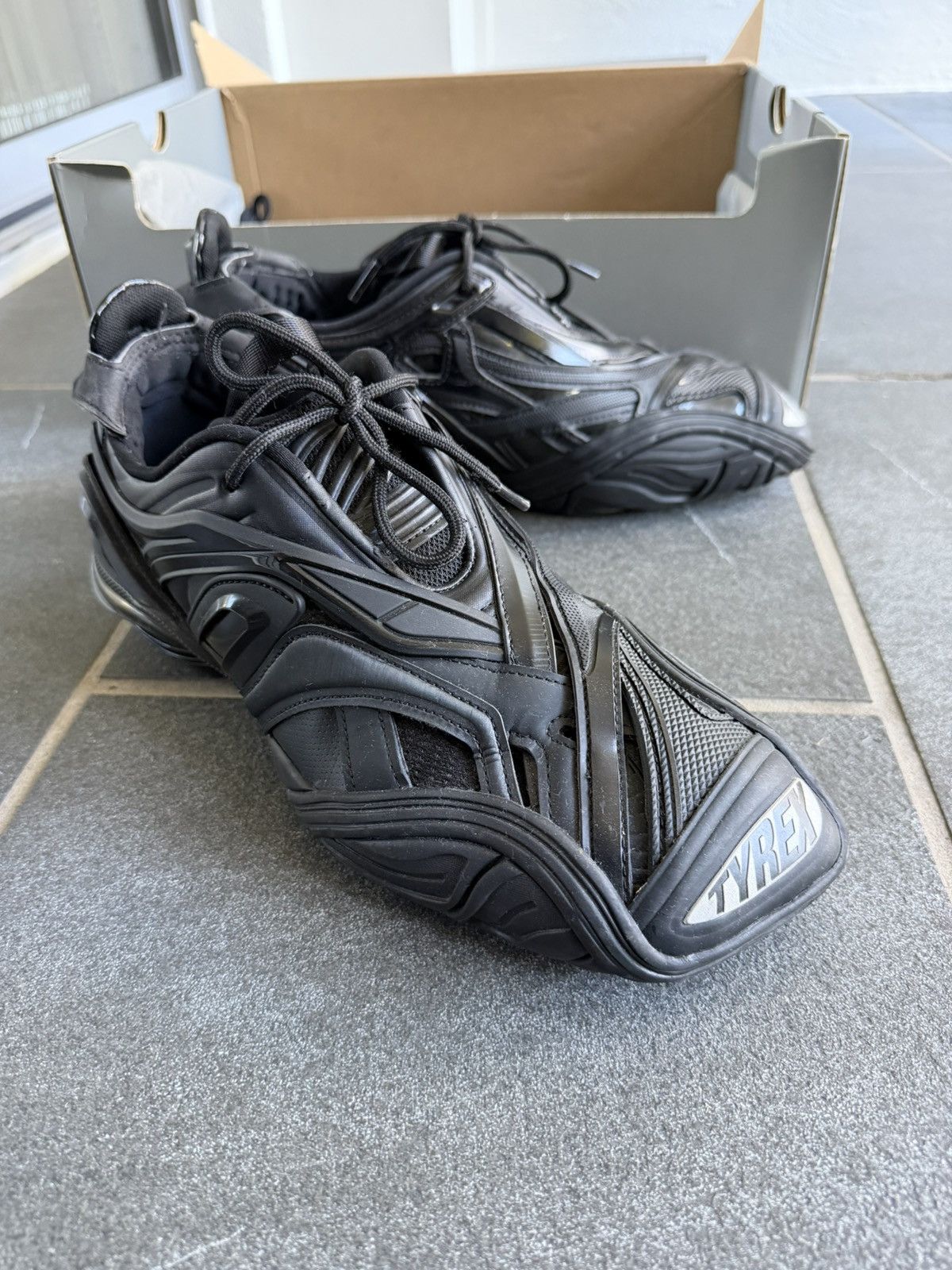 Balenciaga Balenciag Tyrex low-top sneakers Size US 9 / EU 42 - 5 Thumbnail