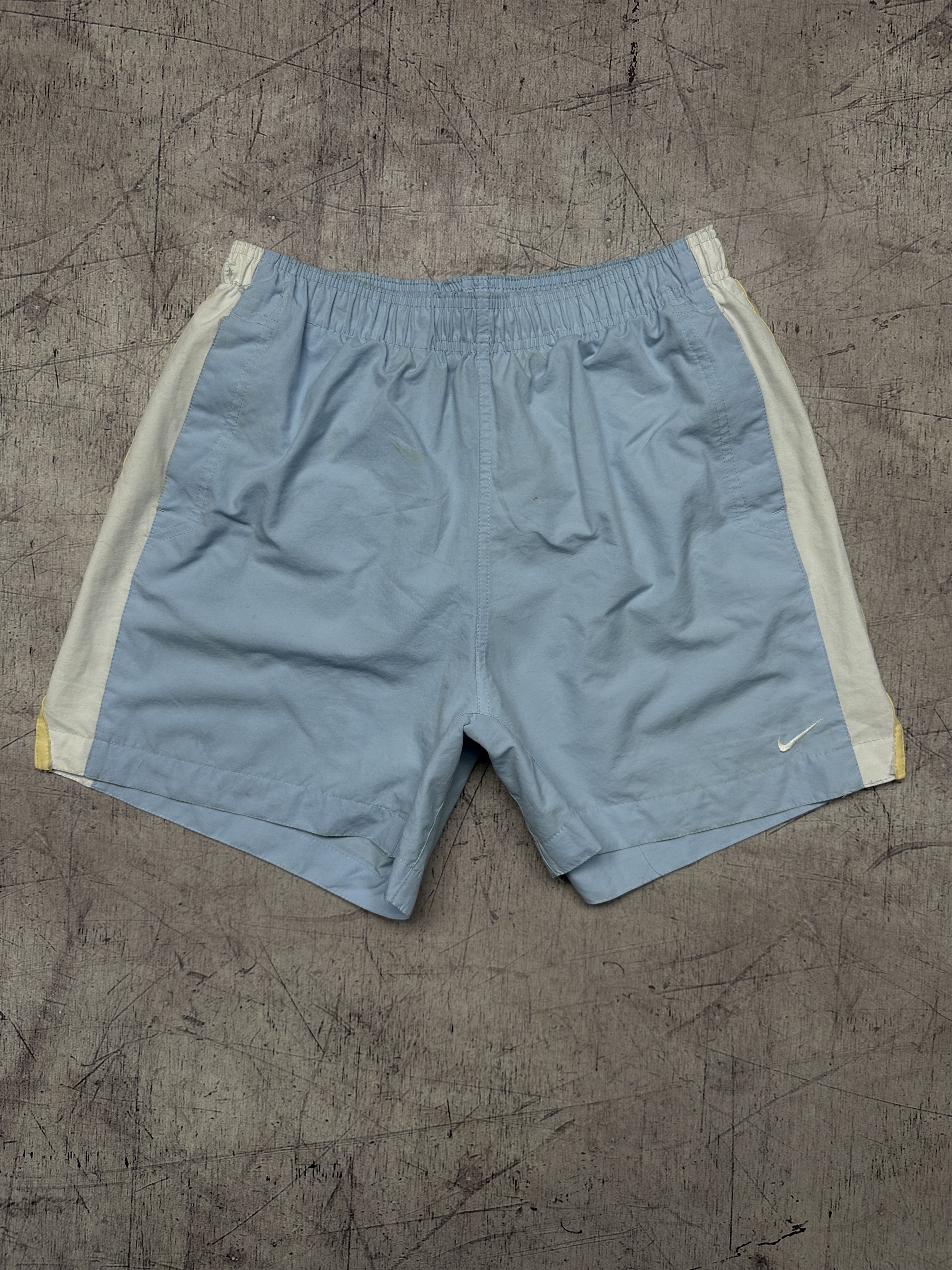 Nike Nike Vintage Mens Nylon Swimming Shorts Size US 34 / EU 50 - 1 Thumbnail