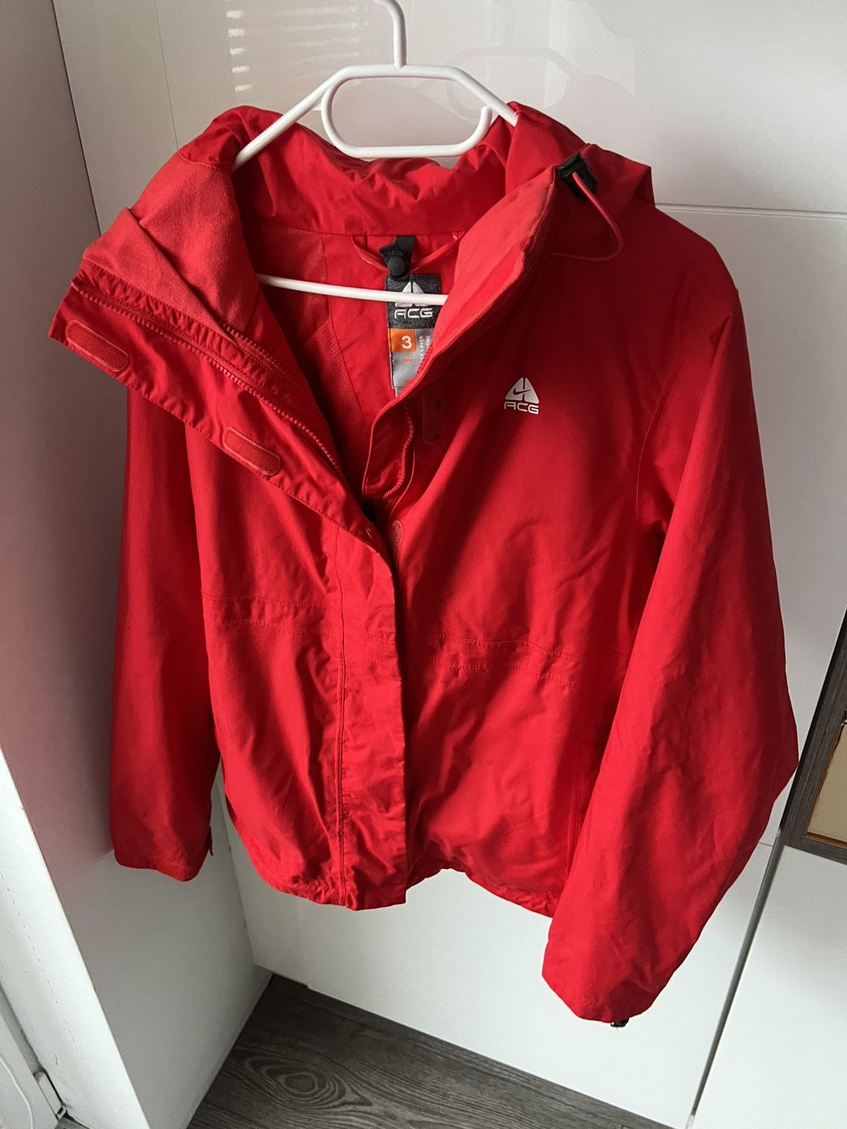 Nike ACG Vintage Nike Acg Waterproof Gorpcore Red Men’s Reg Jacket Size US L / EU 52-54 / 3 - 8 Thumbnail