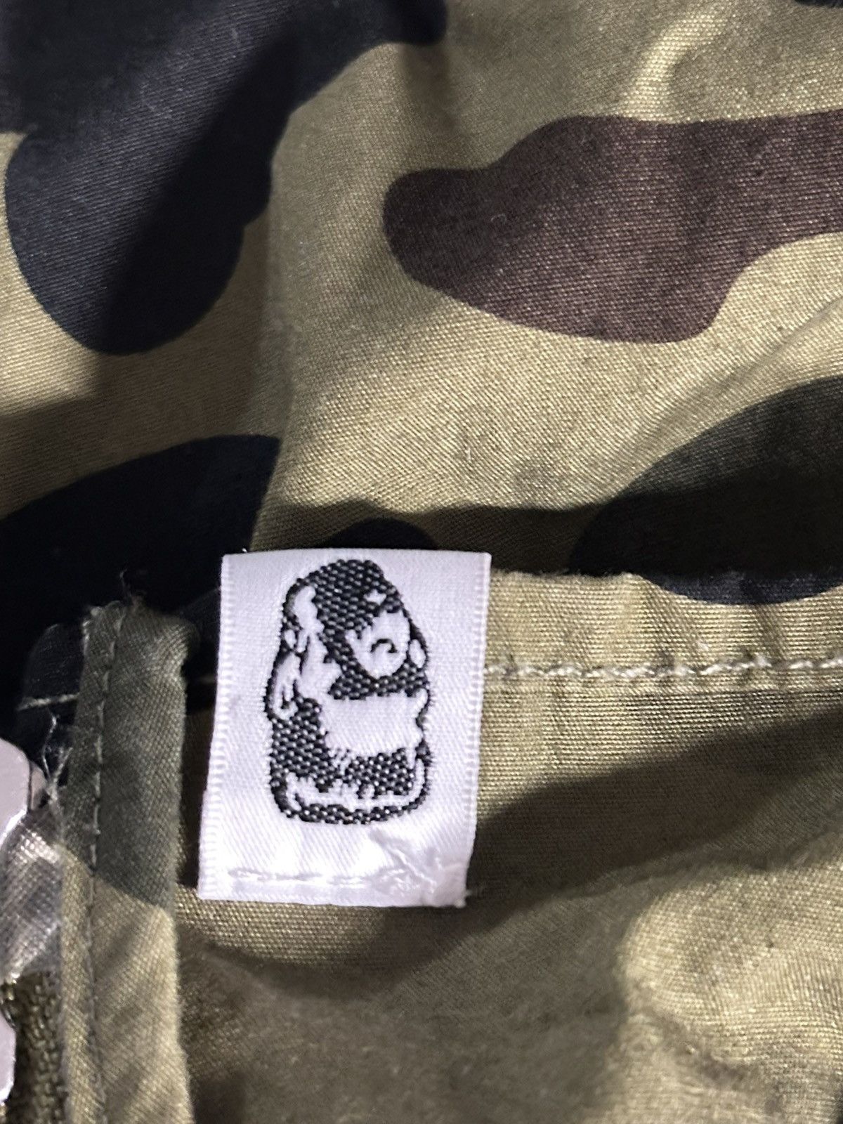 Bape BAPE 1st Camo Shark Hoodie ‘Green Camo’ Size US S / EU 44-46 / 1 - 13 Thumbnail