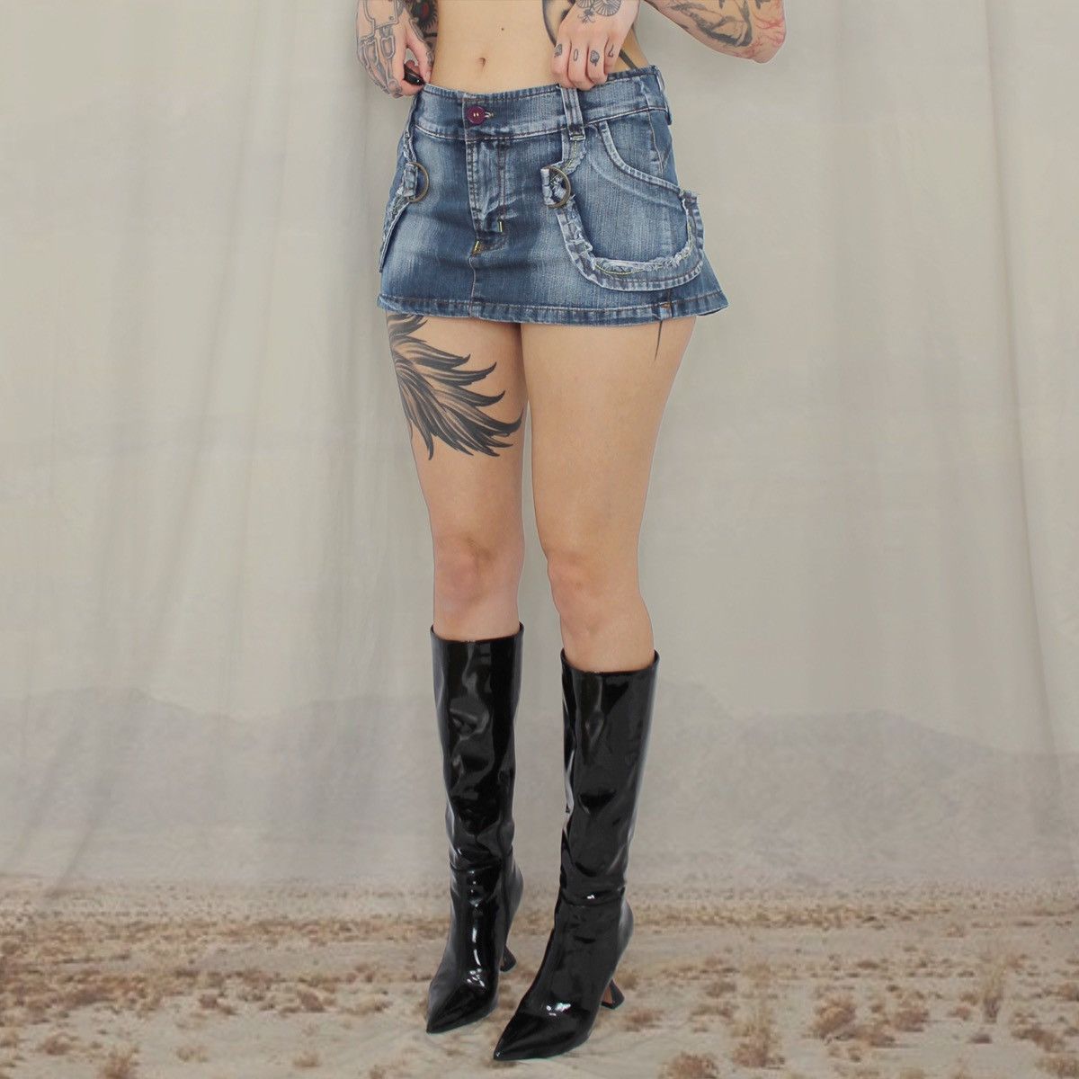 Vintage 🎧DENIM MICRO SKIRT🎧 Size 27" / US 4 / IT 40 - 2 Thumbnail