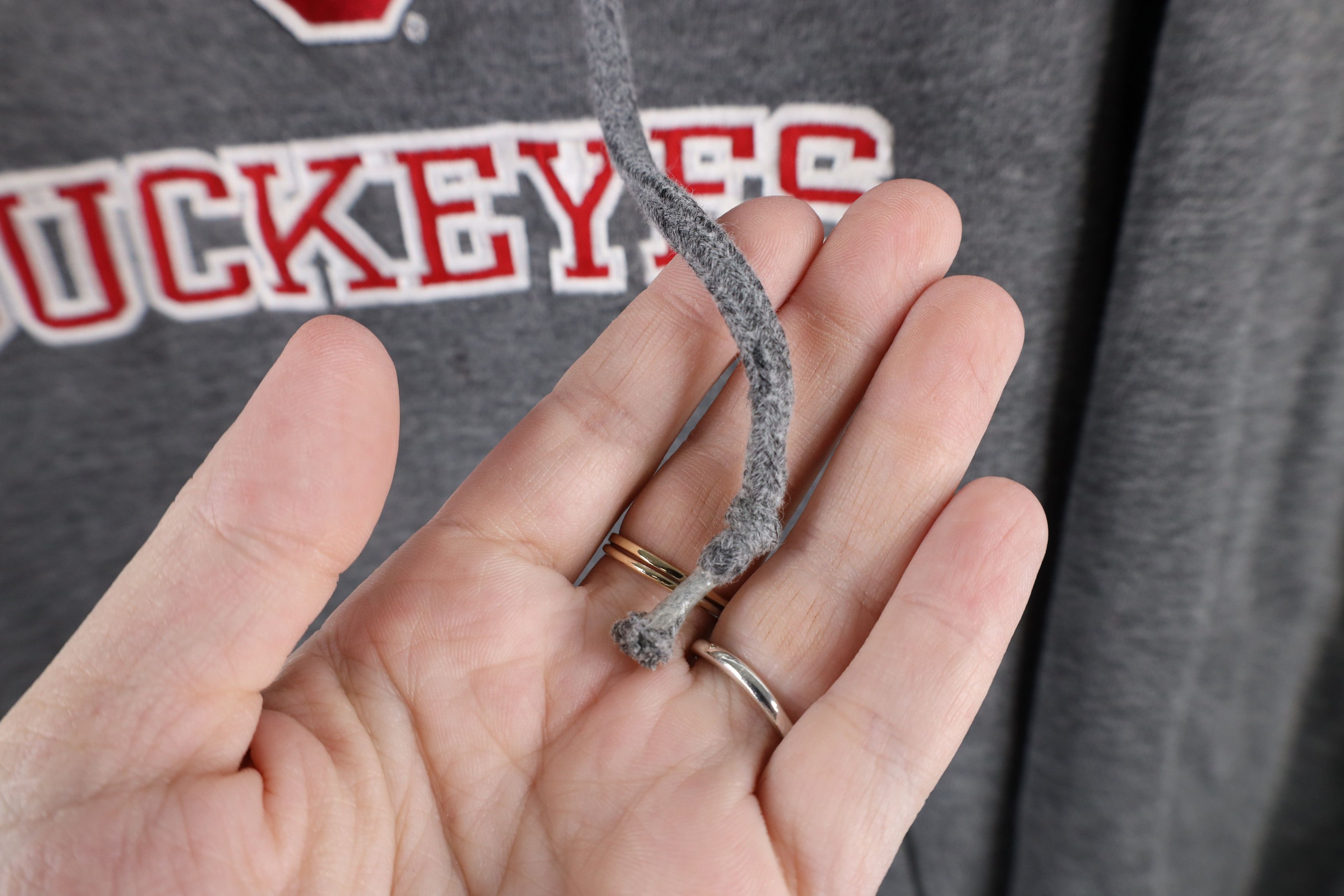 Vintage Vintage 90s Spell Out Ohio State University Hoodie Gray Size US L / EU 52-54 / 3 - 10 Thumbnail