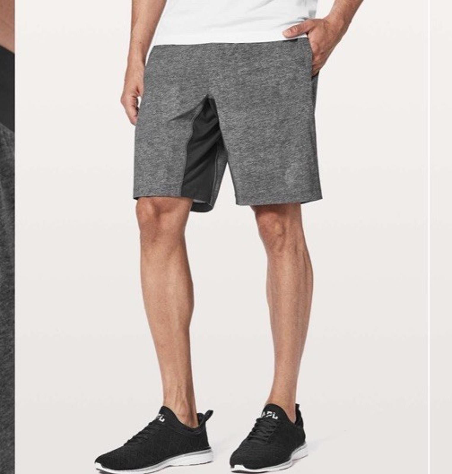 dark blue lululemon 5 year basic T *manifesto