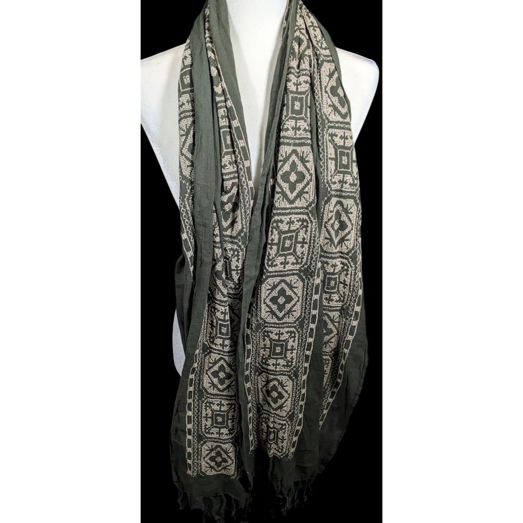 Other Vintage Green And White Floral Embroidered Scarf Size ONE SIZE - 4 Thumbnail