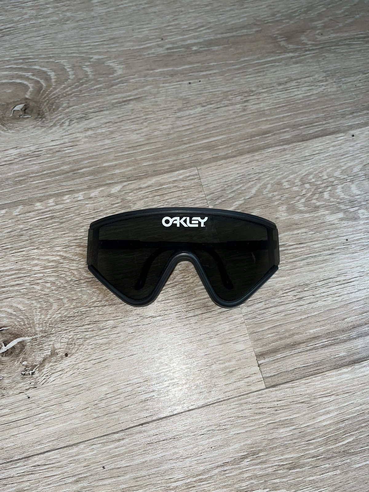image of Crazy Vintage 1987 Oakley Factory Pilot Eyeshades Sunglasses in Black, Men's