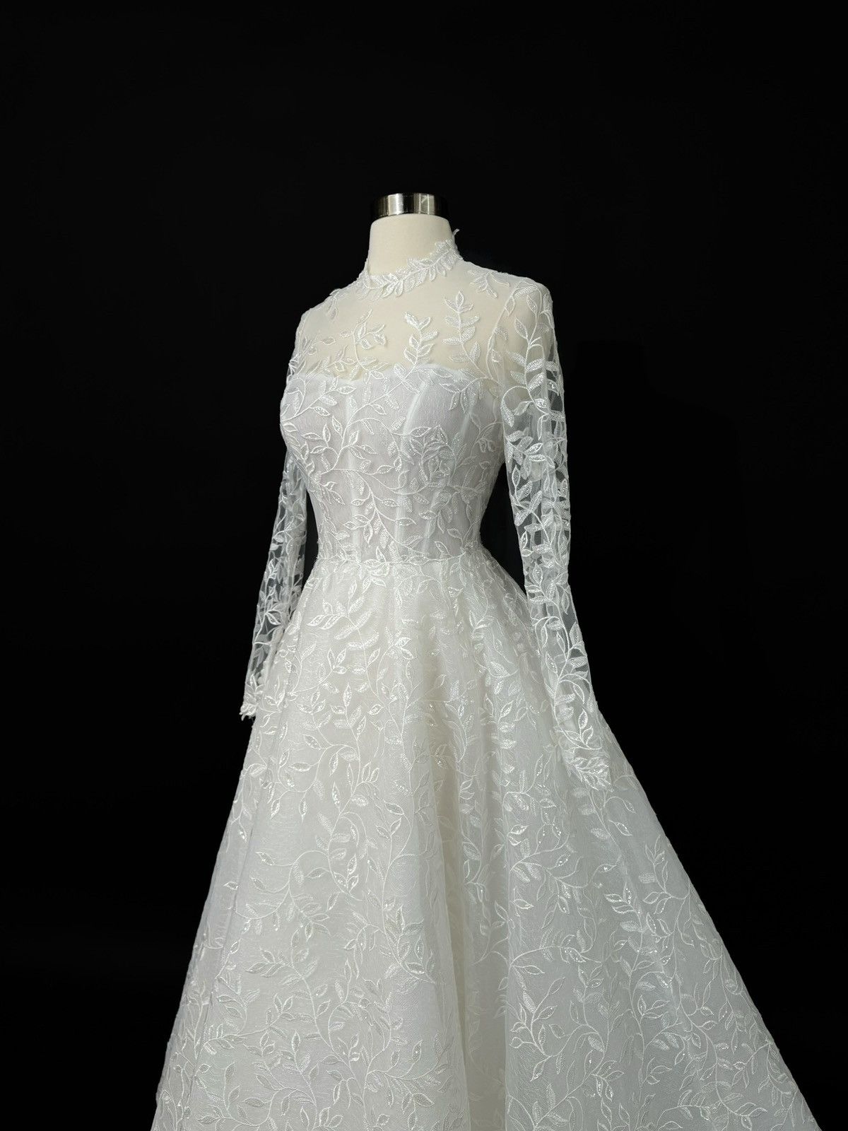 Other Preloved US 4 Anna Augusta Custom Made Wedding Dress Size S / US 4 / IT 40 - 2 Thumbnail