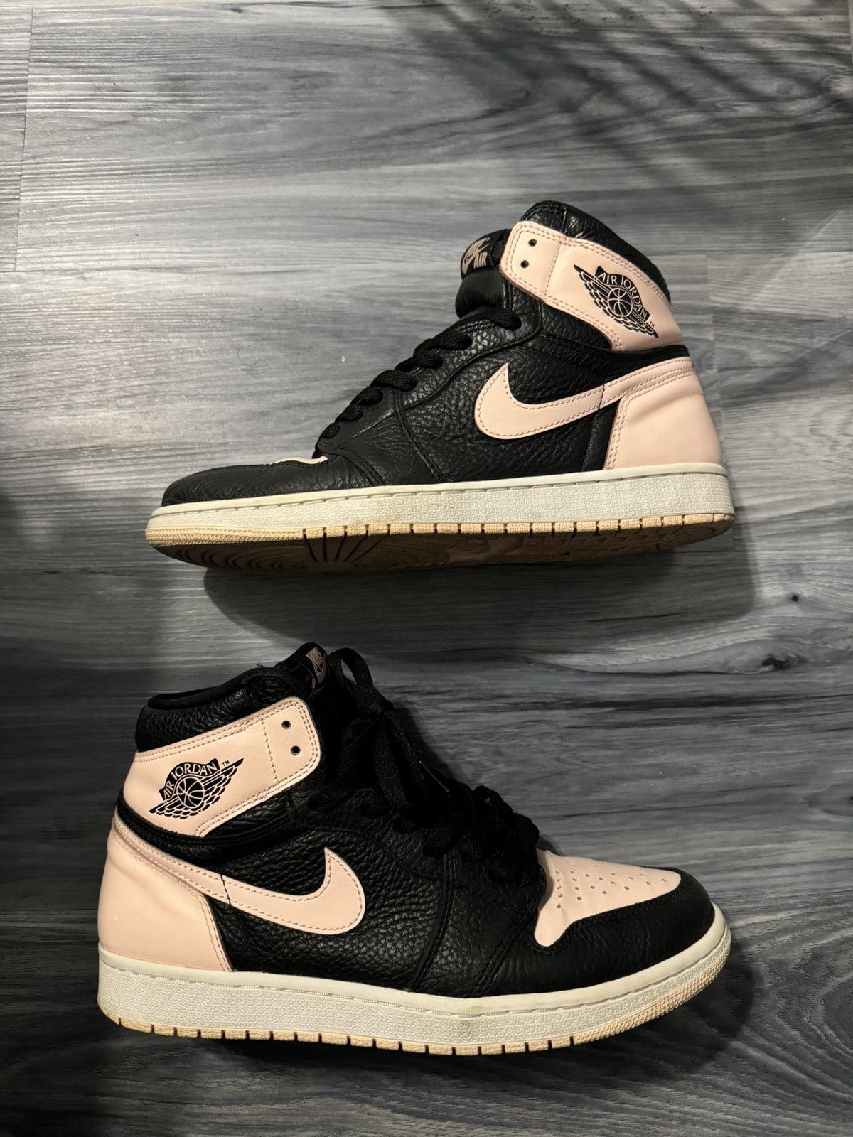 Jordan Brand Jordan 1 crimson tint Size US 9.5 / EU 42-43 - 1 Thumbnail