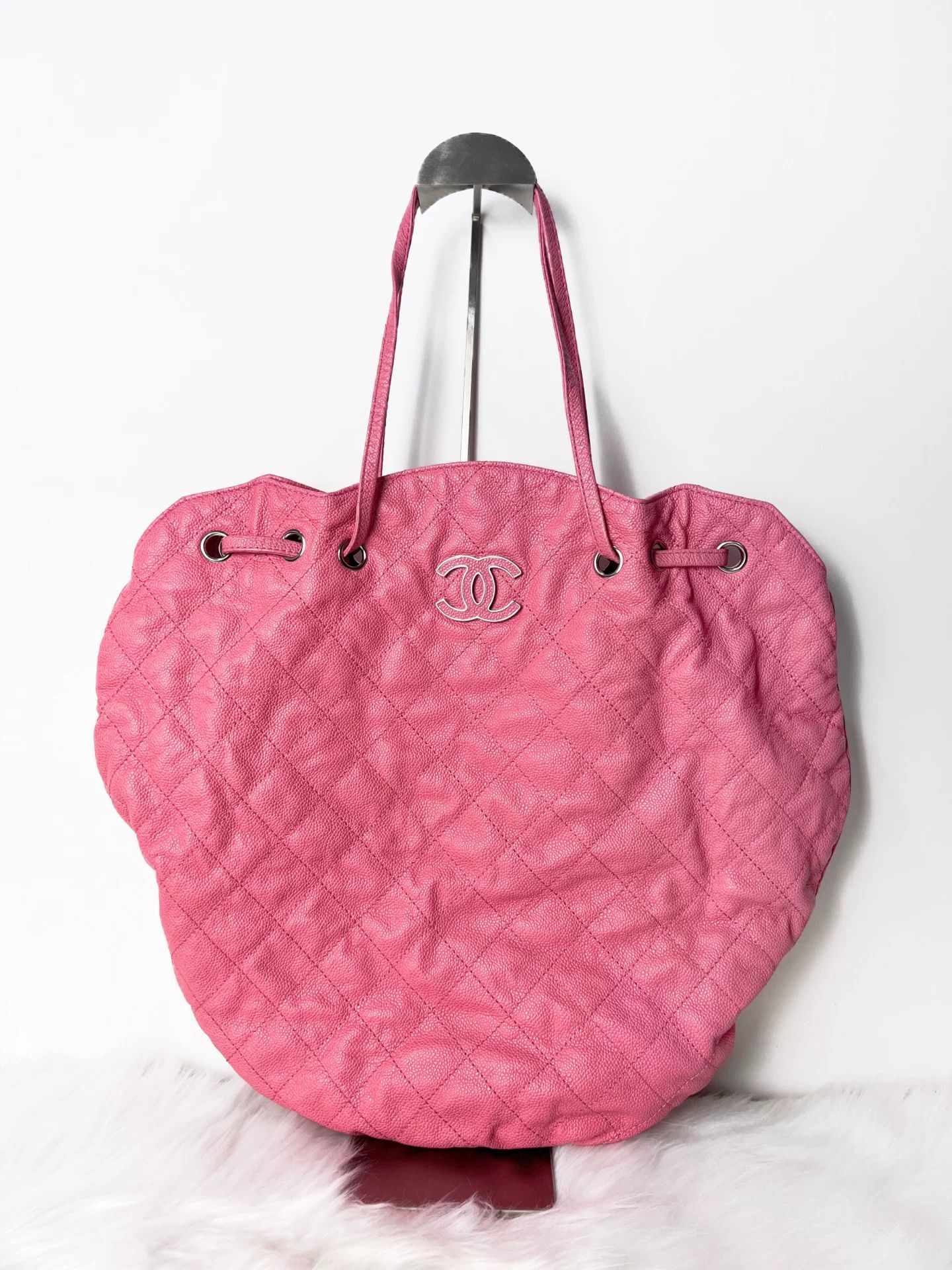 Chanel Pre-loved Bag Very good condition Size ONE SIZE - 1 Thumbnail