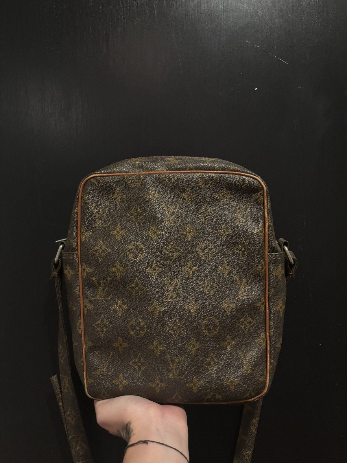 Louis Vuitton Louis Vuitton Vintage Danube Crossbody Size ONE SIZE - 6 Thumbnail