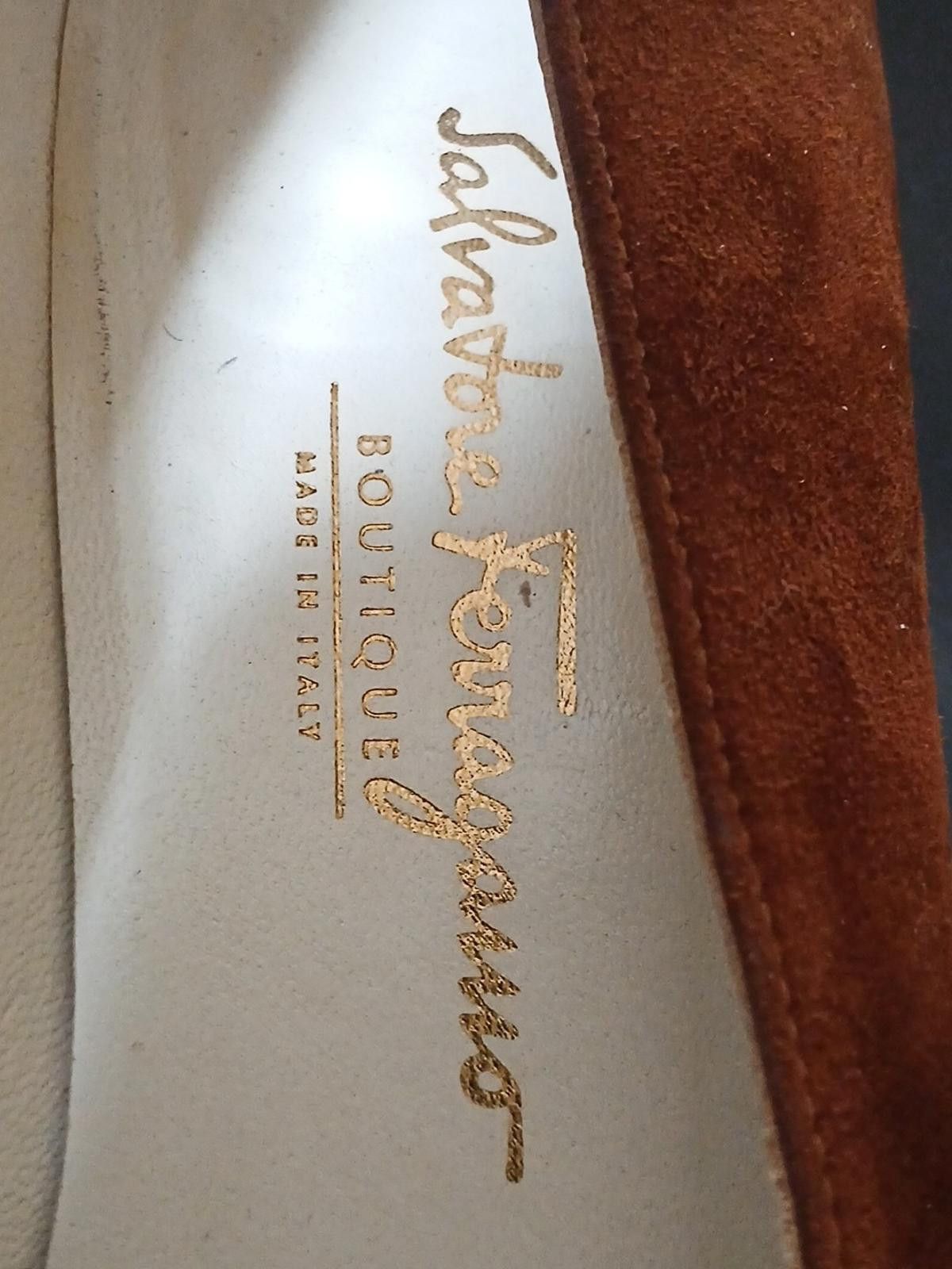 Salvatore Ferragamo Salvatore Ferragamo Boutique Animal Print Loafer Size 7~2A Size US 7 / IT 37 - 8 Thumbnail