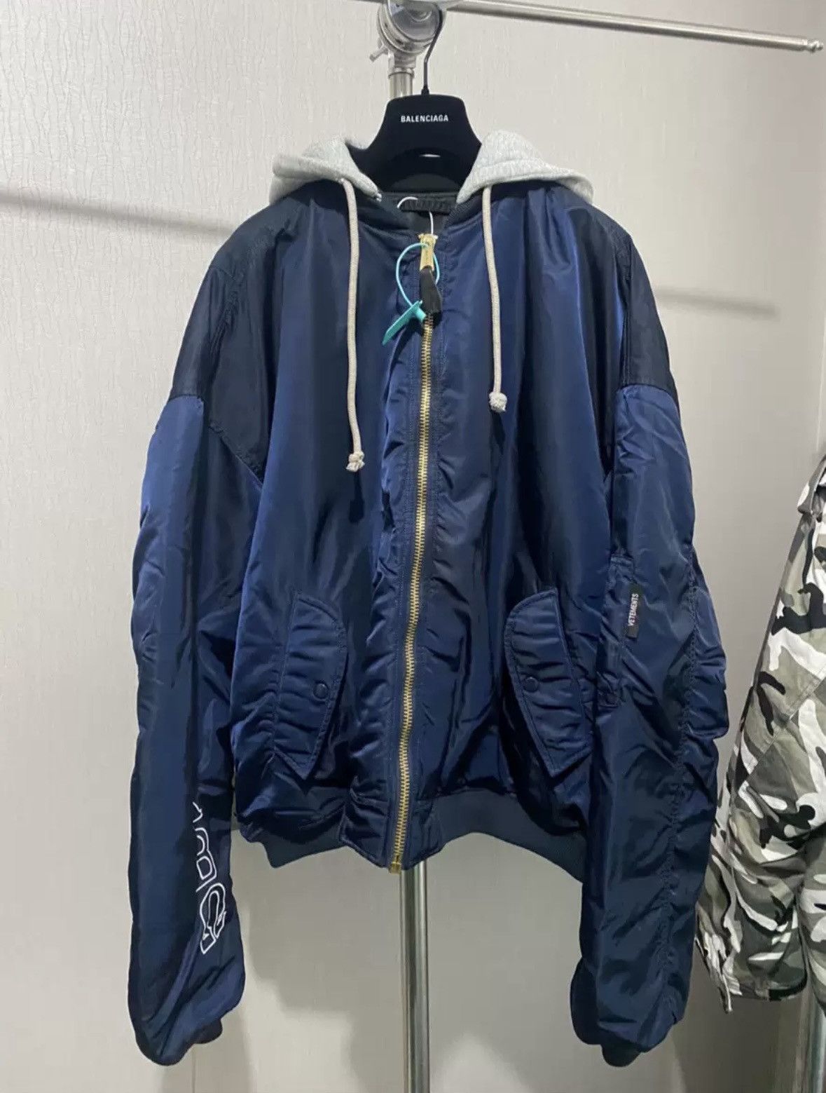 Vetements Vetements 19aw bomber Size US XS / EU 42 / 0 - 1 Thumbnail