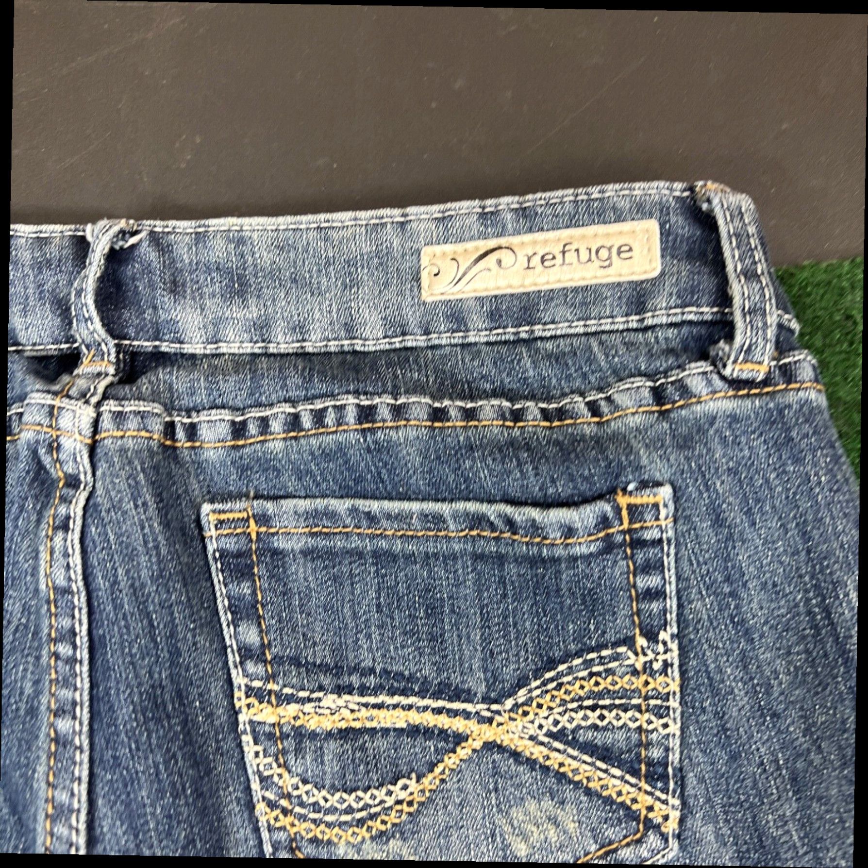 Vintage Women's REFUGE Runway Size 8R Everyday Boot Cut Jeans Stretch Distressed Size 30" / US 8 / IT 44 - 3 Thumbnail
