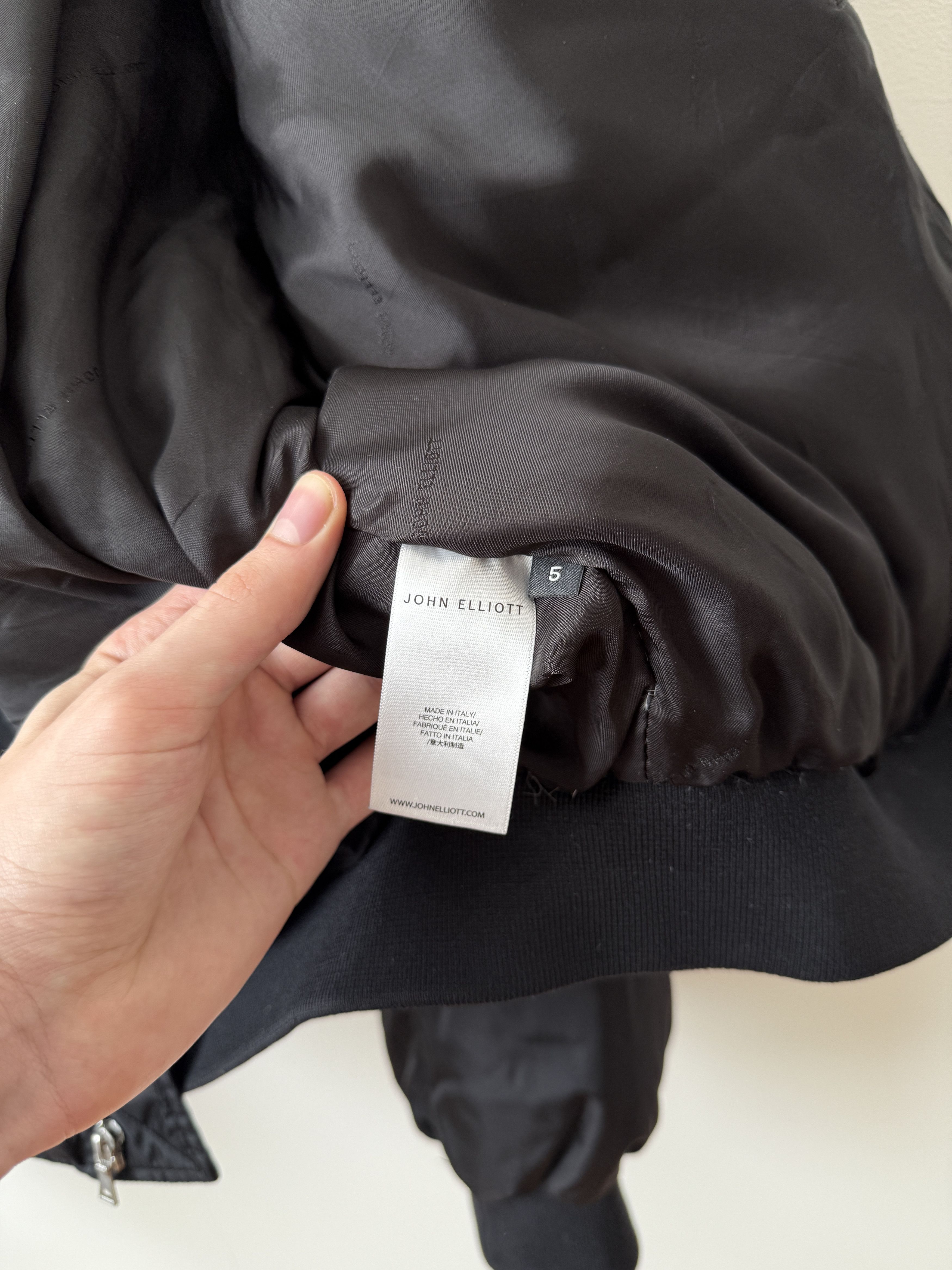 John Elliott Andes Down Bomber Size US XXL / EU 58 / 5 - 13 Thumbnail