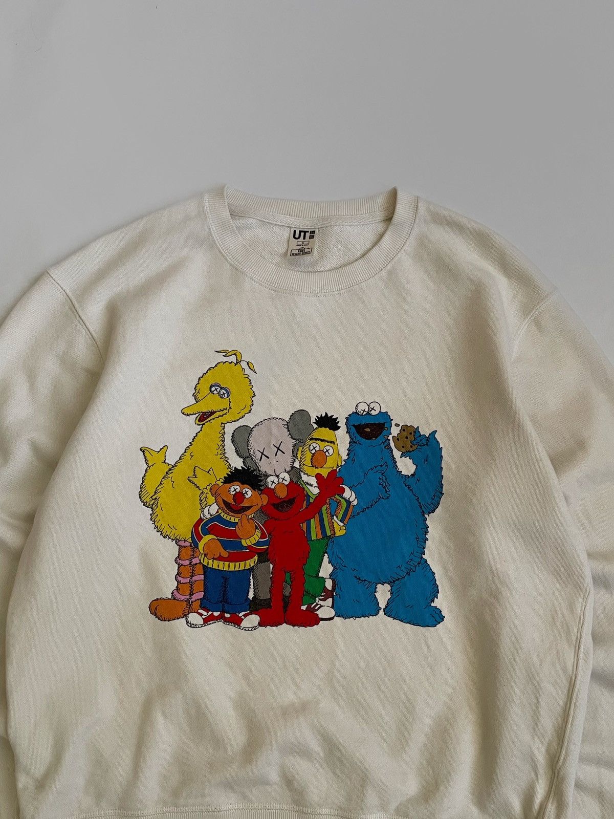 Kaws × Uniqlo Kaws x Uniqlo sweatshirt Size US S / EU 44-46 / 1 - 2 Thumbnail