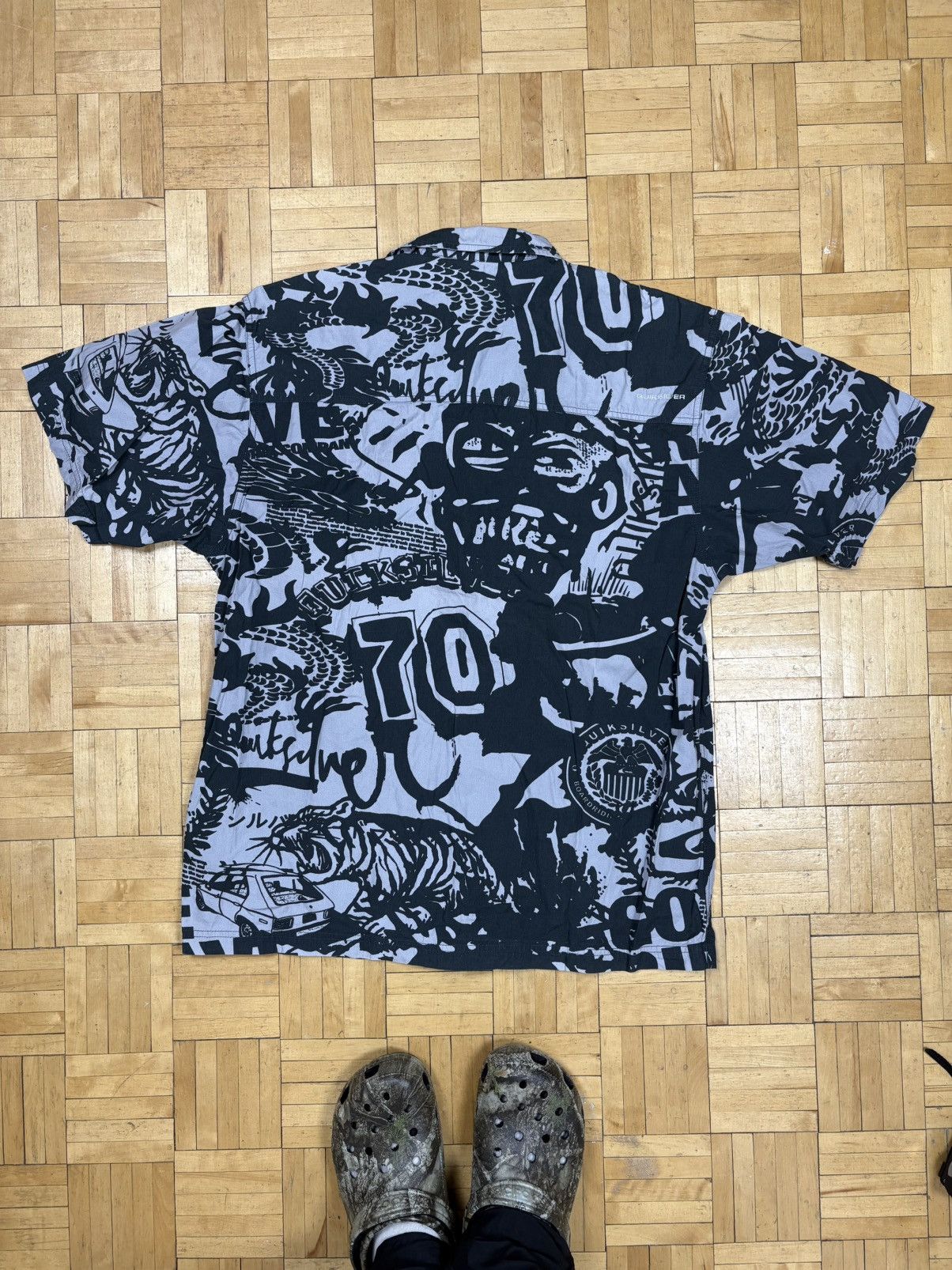 Quiksilver y2k vintage quiksilver graffiti shirt Size US XL / EU 56 / 4 - 2 Thumbnail