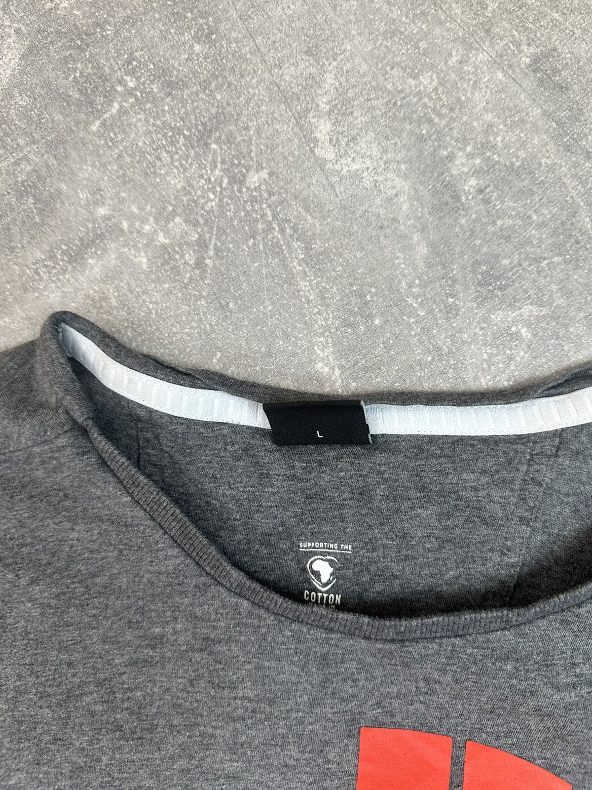 Hugo Boss Hugo Boss Luxury Overprint Logo Tee Size US L / EU 52-54 / 3 - 5 Thumbnail